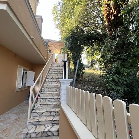 Teo Apartments Guviá Kültér fotó