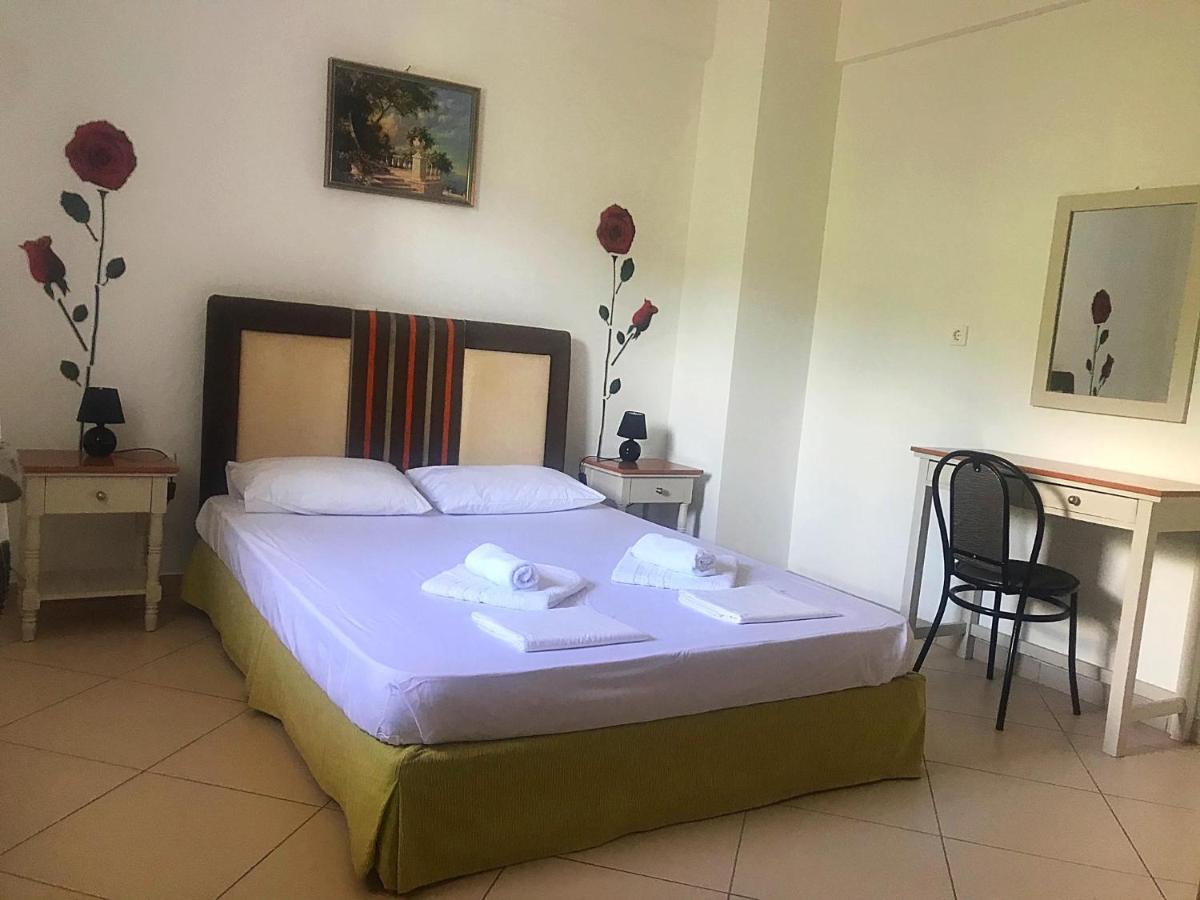 Teo Apartments Guviá Kültér fotó